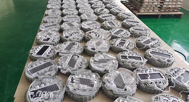 solar led road studs